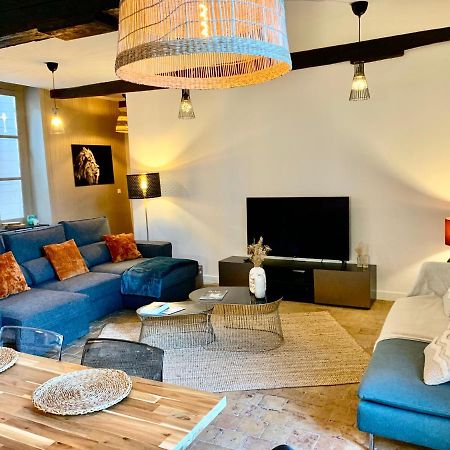Appartements Au Chateau Ars Ars-sur-Formans Exteriör bild