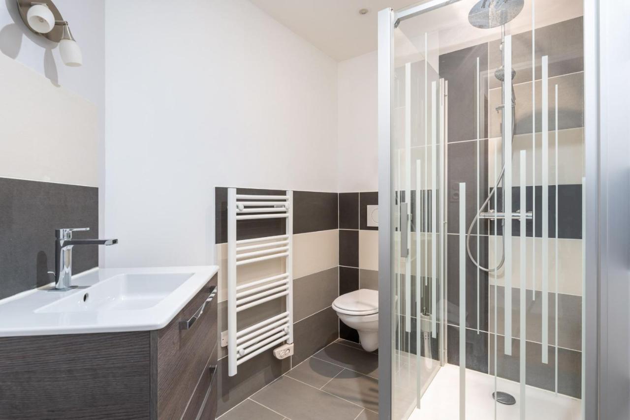 Appartements Au Chateau Ars Ars-sur-Formans Exteriör bild